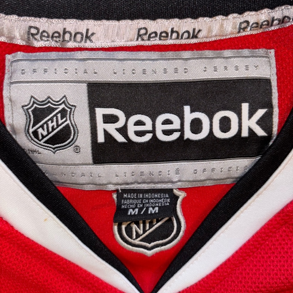 SOLD * Vintage NHL Blackhawks Jersey - Picture 5 of 6
